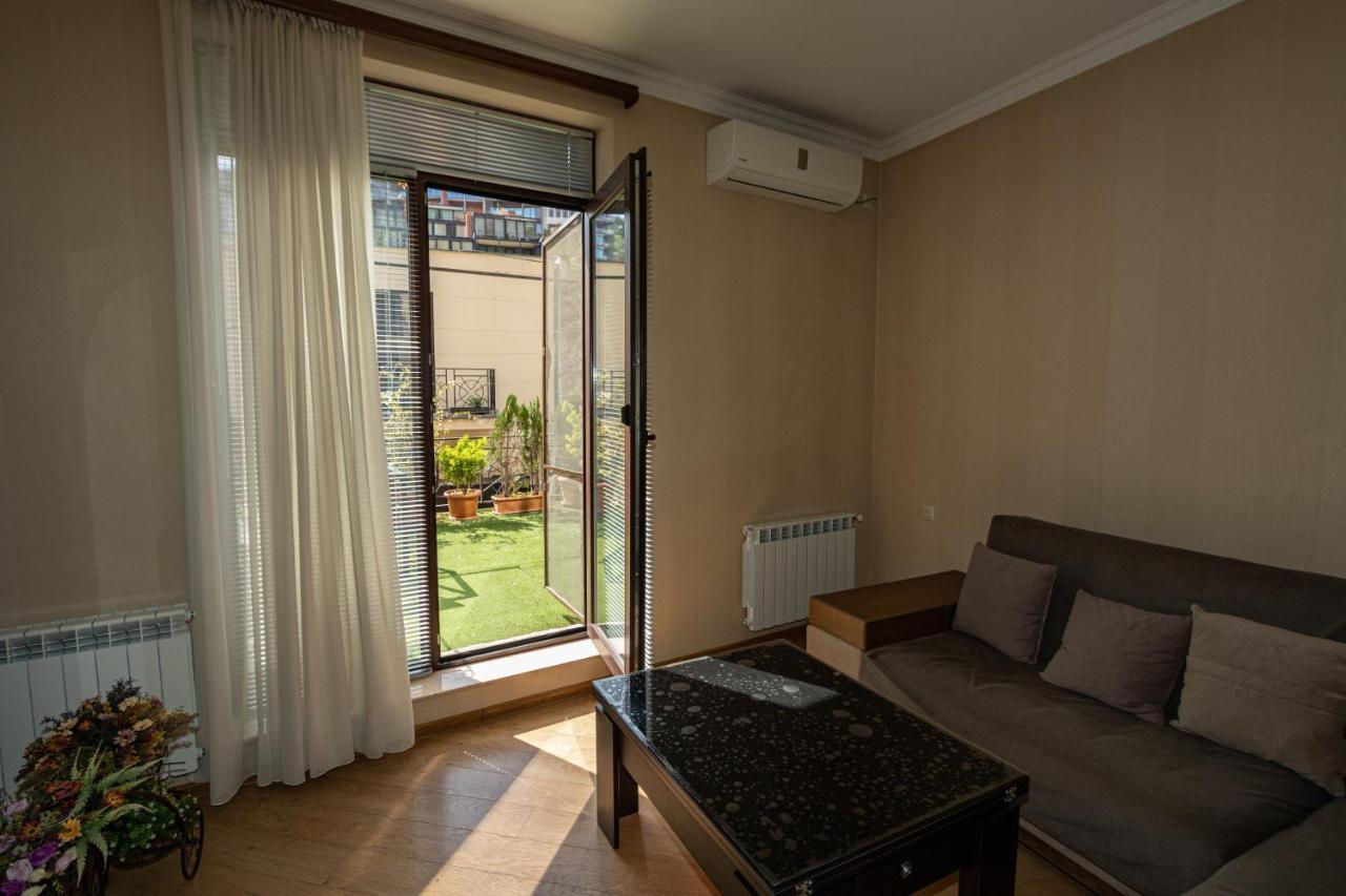 Brand New Apartment With Terrace Tbilisi ภายนอก รูปภาพ